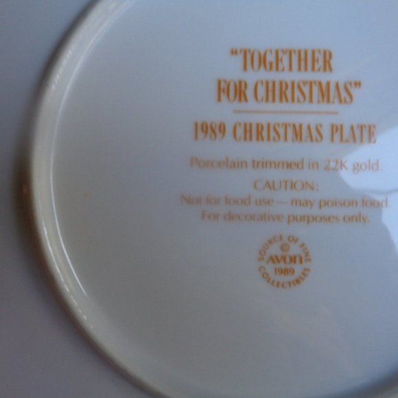 Vtg AVON 1989 Together For Christmas Plate… - Picture 4 of 4